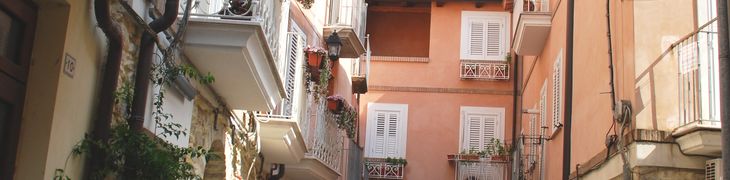via olmo Perino...... antico Ghetto Ebraico (La Giudea)
